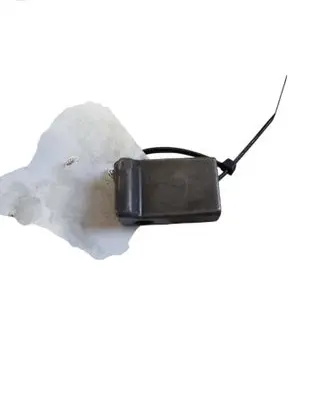 Volkswagen Multivan T5 Fuel Injector clamp holder 