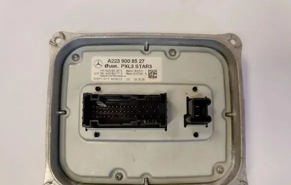 Mercedes-Benz S W223 LED ballast control module A2239008527