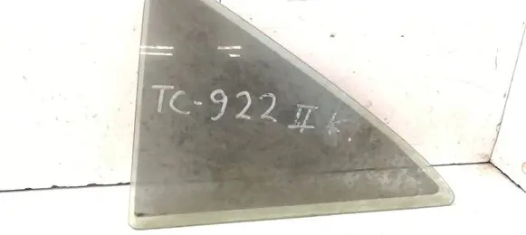 Toyota Camry Rear vent window glass DOT404 AS2 M352