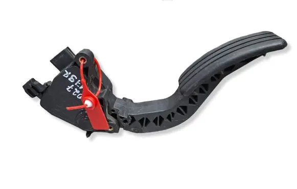 Renault Trafic III (X82) Accelerator throttle pedal S26301677 180027179R
