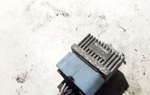 Nissan Qashqai Glow plug pre-heat relay 9640469680A