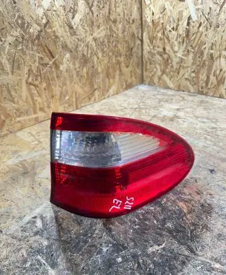 Mercedes-Benz E W211 Rear/tail lights a2118201664