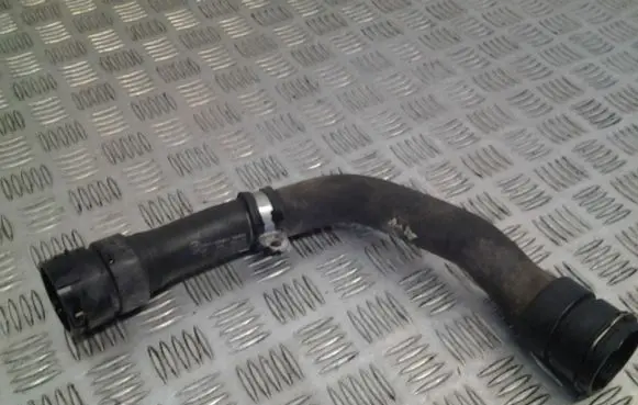 Mercedes-Benz A W176 Engine coolant pipe/hose A6512000182