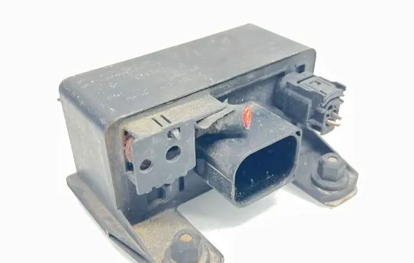 Mercedes-Benz CLK A209 C209 Glow plug pre-heat relay 0255452832
