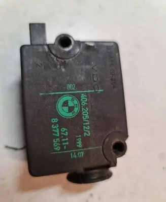 BMW 5 E39 Tailgate boot lock/latch motor 67118377569 406205122