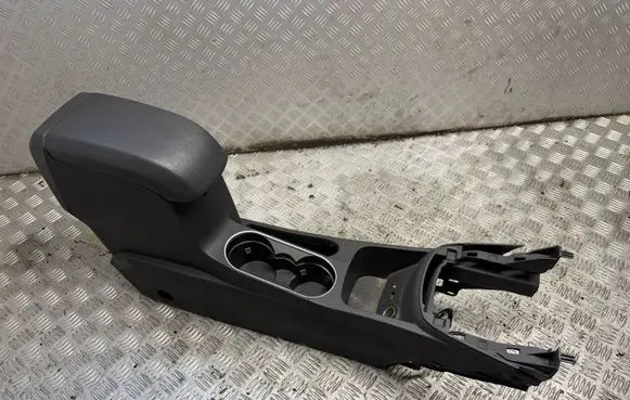 Ford Fiesta Center console 