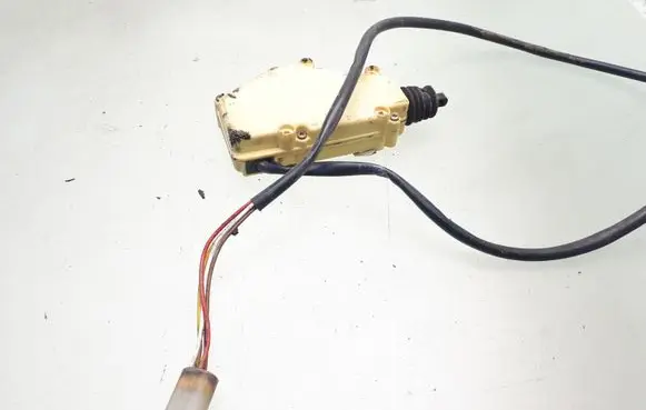 Ford Sierra Central locking motor 87BG220A20 403491