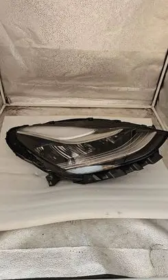 Tesla Model 3 Headlight/headlamp 107737640B