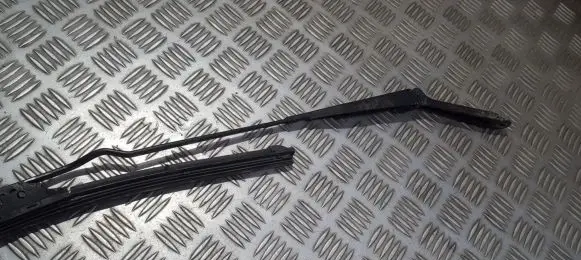 Opel Astra G Front wiper blade arm 90559600LH