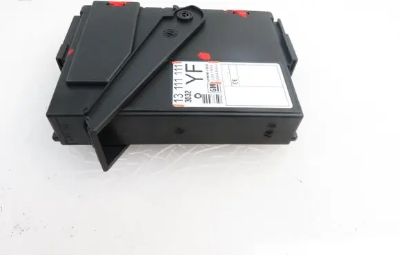 Opel Meriva A Central body control module 330518684 13111111 5WK48664D