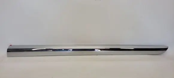 Nissan Leaf II (ZE1) Front door trim (molding)