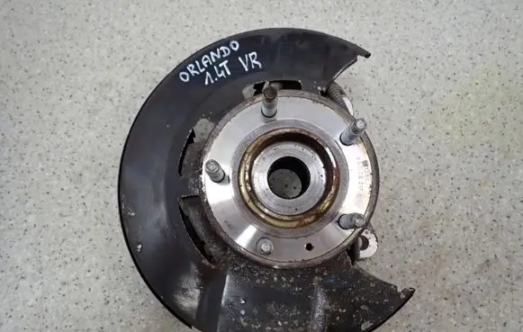Chevrolet Orlando Front wheel hub spindle knuckle
