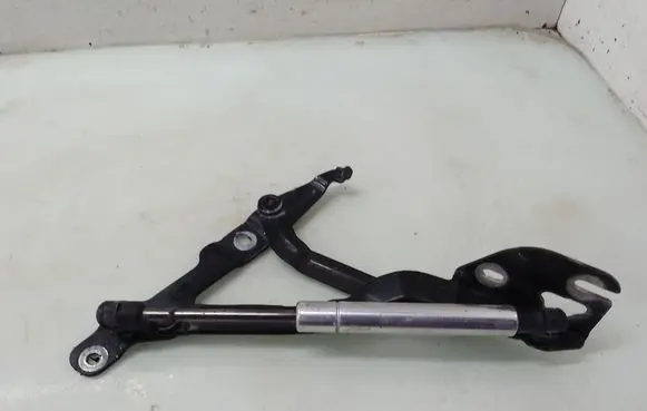 Skoda Superb B5 (3U) Tailgate/trunk/boot hinge 3B5827302