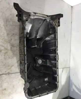 Mercedes-Benz Vito Viano W638 Oil sump R6110140202
