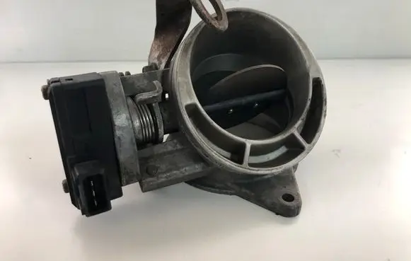 BMW 5 E39 Throttle valve 1703562