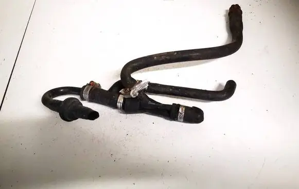 Engine coolant pipe/hose