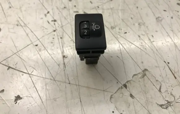 Toyota Avensis T270 Headlight level height control switch 8415202040