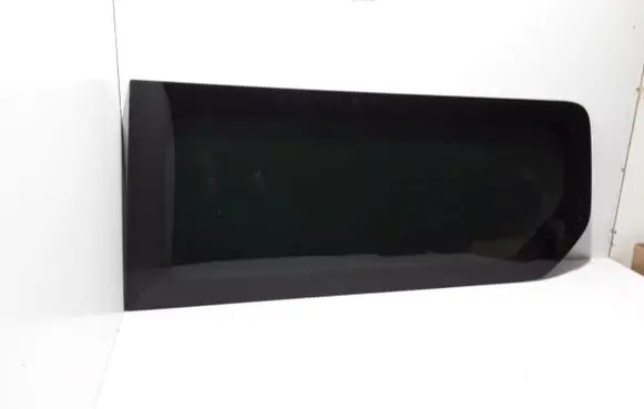 Renault Trafic III (X82) Rear side window 833411202R
