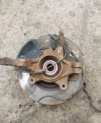 KIA Sportage Front wheel hub spindle knuckle