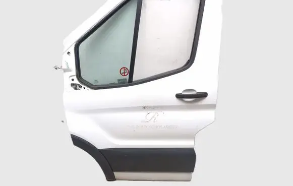 Ford Transit Courier Front door