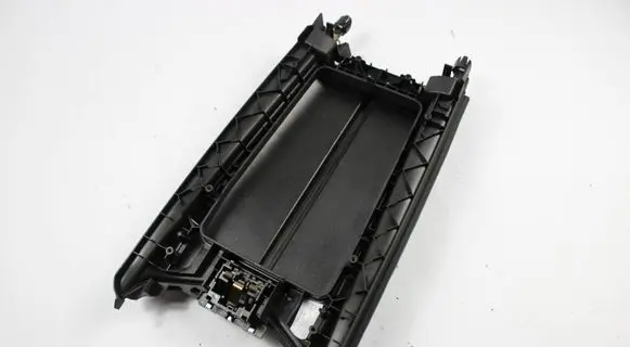 Maserati Levante Armrest B0008375 B0007529 M156B