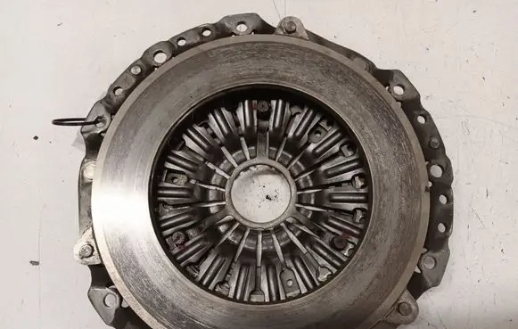 BMW 1 E81 E87 Pressure plate E9610 LUK