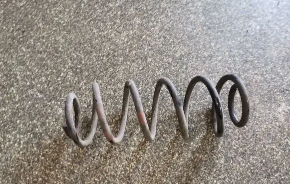 Suzuki Swift I Rear coil spring