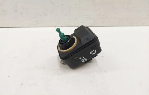 Volvo V70 Headlight level adjustment motor 