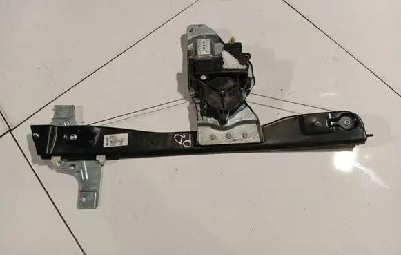 Peugeot 508 Sliding door window regulator with motor 9806086880