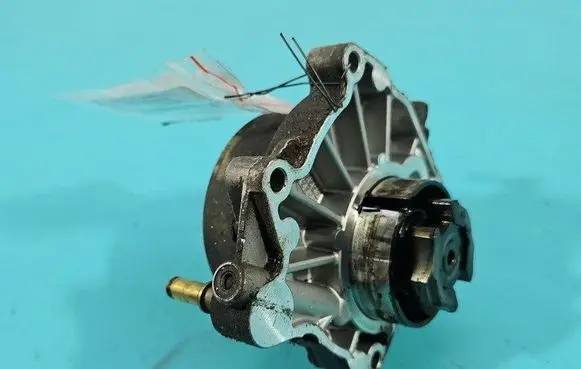 Opel Astra H Vacuum pump 55188660 IMPRK1488239