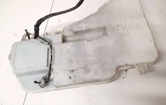 BMW 5 F10 F11 Windshield washer fluid reservoir/tank 8050439 7269663