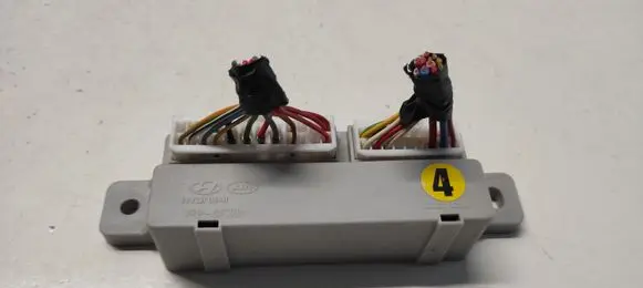 KIA Ceed Door central lock control unit/module 919401H140 08313D AK7272
