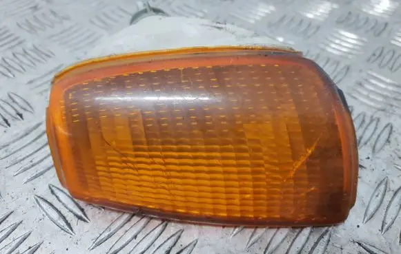 Volkswagen Polo III 6N 6N2 6NF Front indicator light 887953049