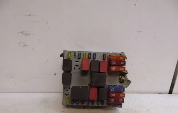 Alfa Romeo 147 Fuse box cover 46558760
