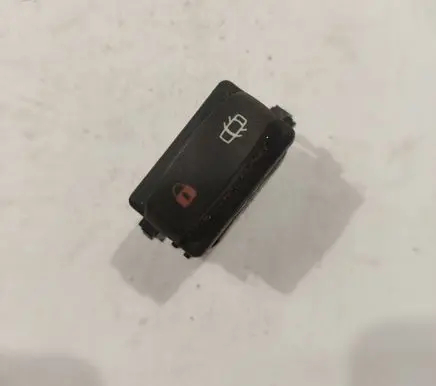 Renault Laguna II Central locking switch button 002446B