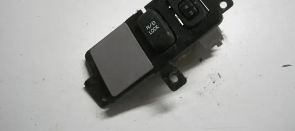 Mitsubishi L200 Light switch MN179219ZZ