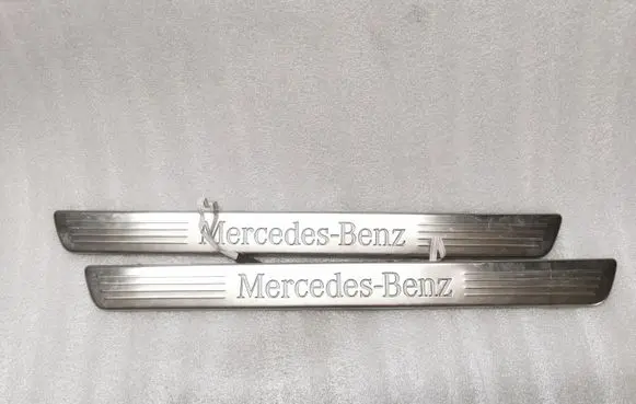 Mercedes-Benz A W176 Front sill trim cover A2466805400