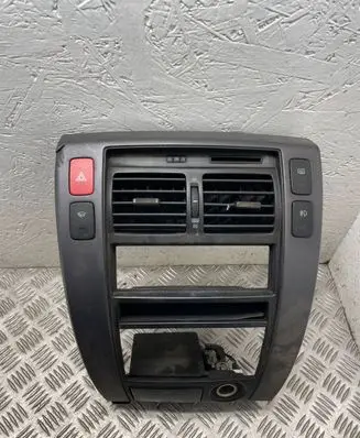 Hyundai Tucson JM Climate control/heater control trim u026323800