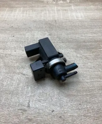 Audi A4 S4 B6 8E 8H Turbo solenoid valve 8E0906628A 72290330