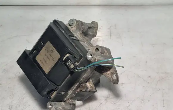 Mercedes-Benz E W210 Electric engine pre-heating system (optional) A0001591104