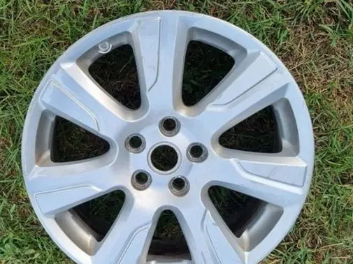 Land Rover Discovery Sport R19 alloy rim 