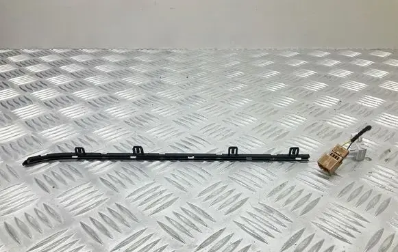 Audi A4 S4 B9 Panel trim 8w0947095