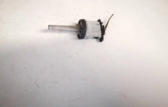 Audi A3 S3 8L Interior temperature sensor 1j0907543