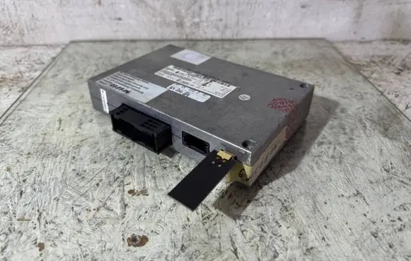 Audi A6 S6 C6 4F Bluetooth control unit module 4E0862335