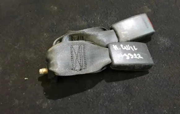Honda Civic Rear seatbelt buckle