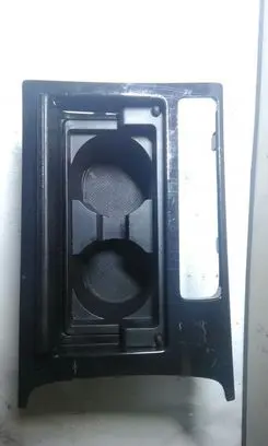 Cup holder front