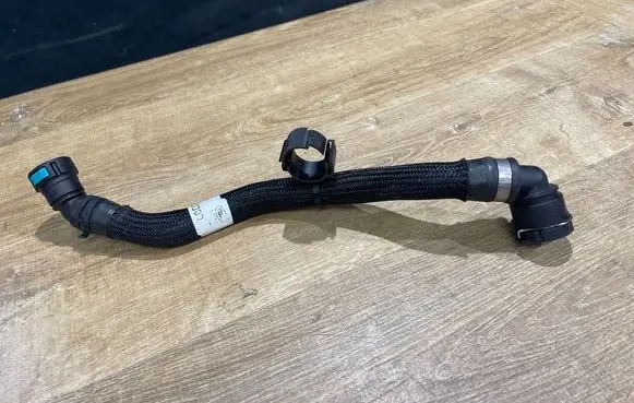 Land Rover Discovery Sport Engine coolant pipe/hose L8D28D238AC