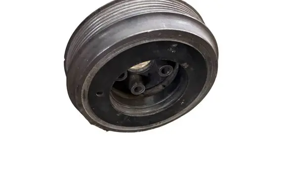 Volkswagen Golf VI Crankshaft pulley 08105243