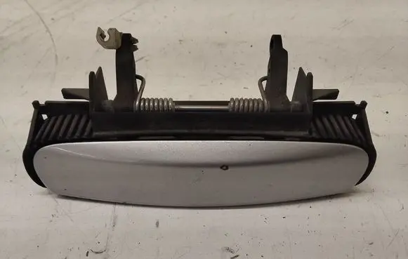 Audi A4 S4 B7 8E 8H Front door exterior handle 4B0839885