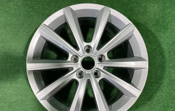 Volkswagen T-Roc R17 alloy rim 2GA601025M